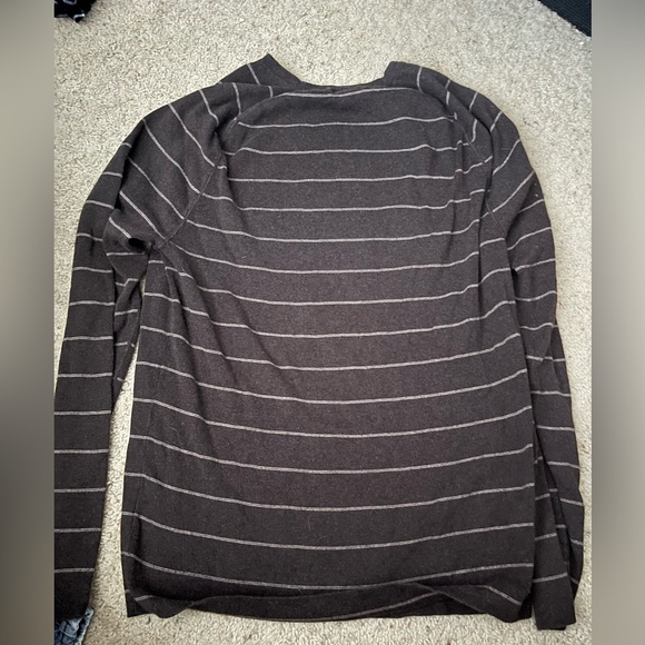 Brown Striped Men’s Banana Republic Sweater - Picture 3 of 4